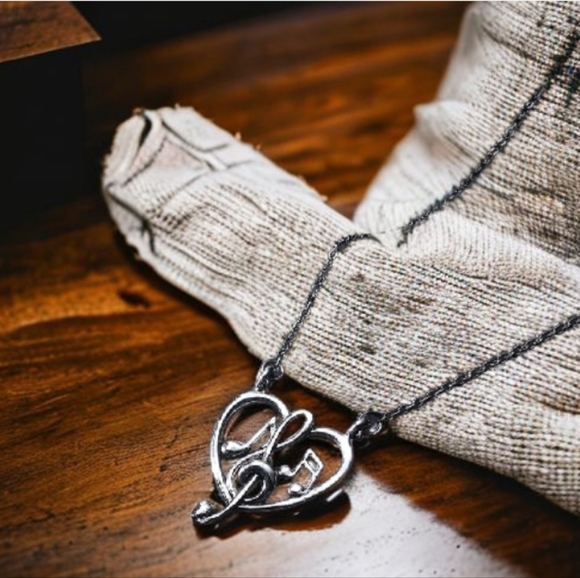 Music Note Necklace - Picture 6 of 7